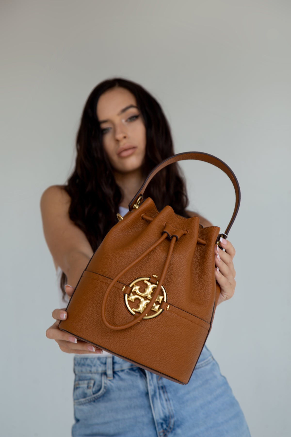 Tory Burch Bucket Monogram leather tote - Puzzles Egypt