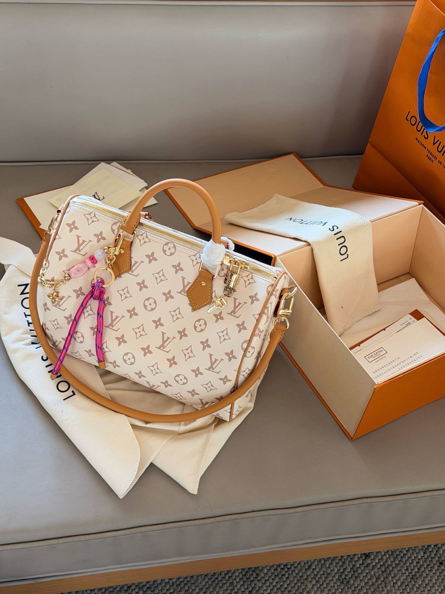 Louis Vuitton Speedy Soft 30 Lucky