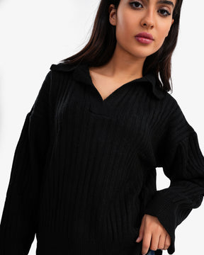 Women's Oversize V Neck Pullover In BLack