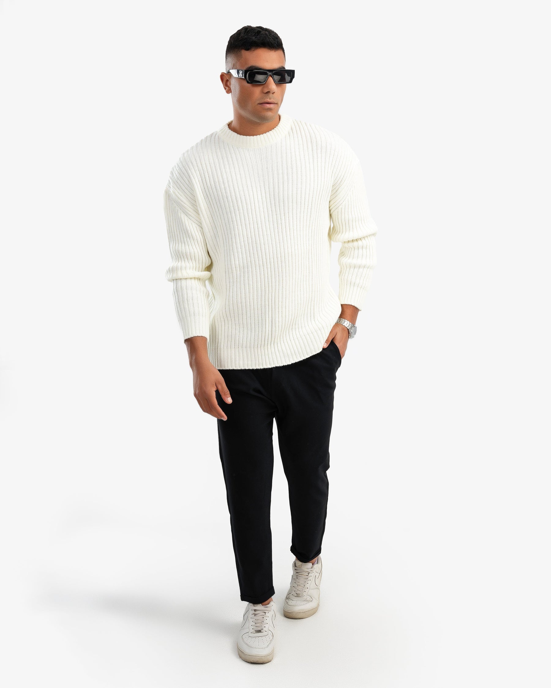 Men's Crew Neck Ripped Pullover In White - Main Image