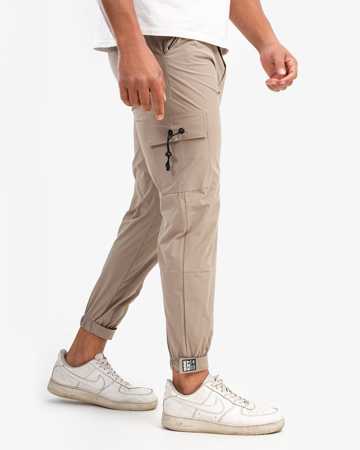 Men's Slimline Joggers Trousers In Beige