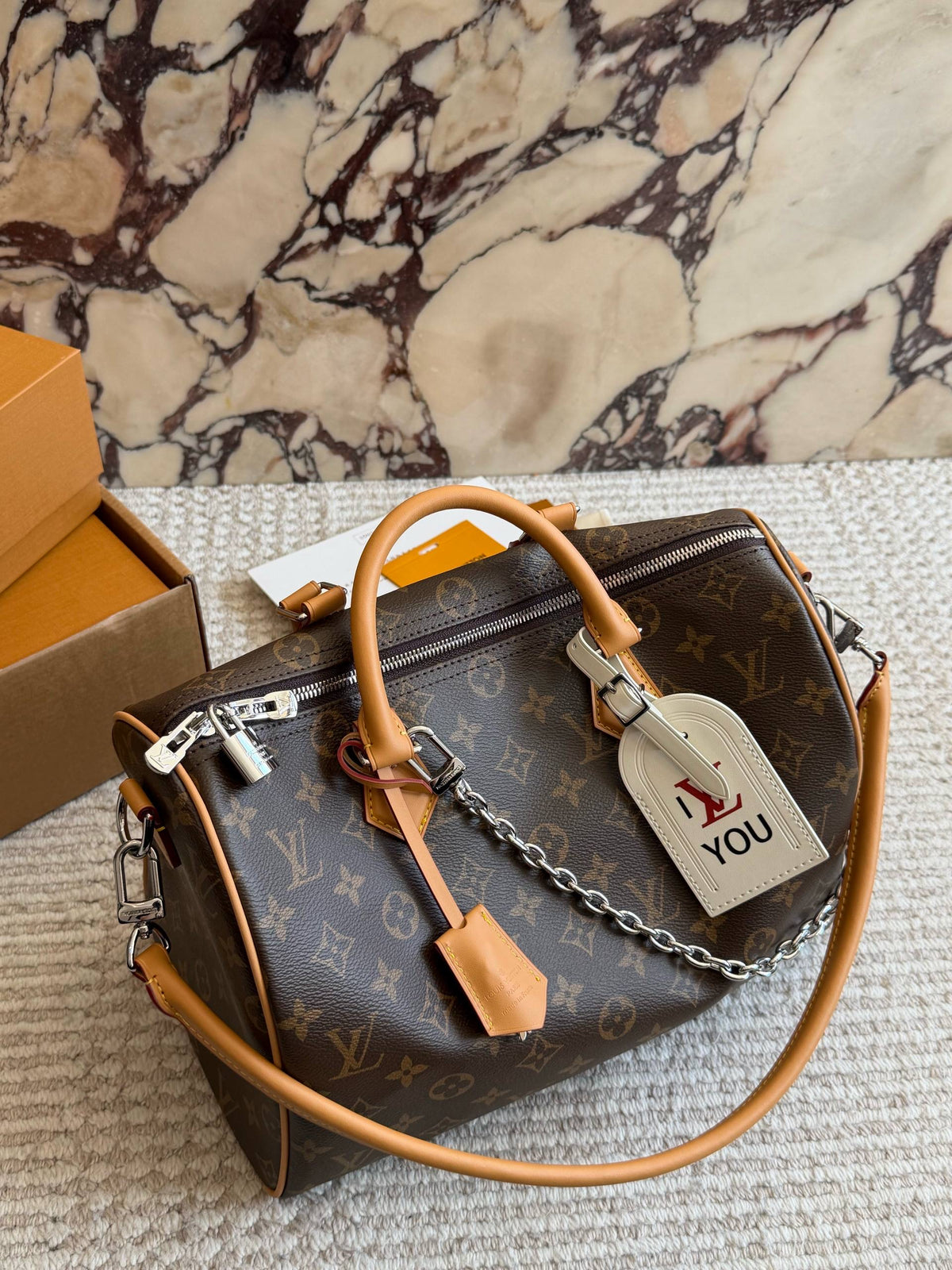 Louis Vuitton 57th Street NYC Speedy Bandoulière 30