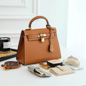 Hermes Kelly Handbag In Camel