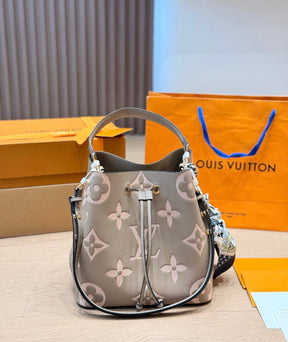 Louis Vuitton NéoNoé MM Bag