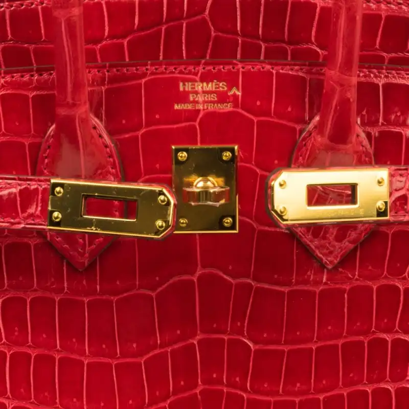 Hermès Birkin Shiny Crocodile Gold Hardware Bag