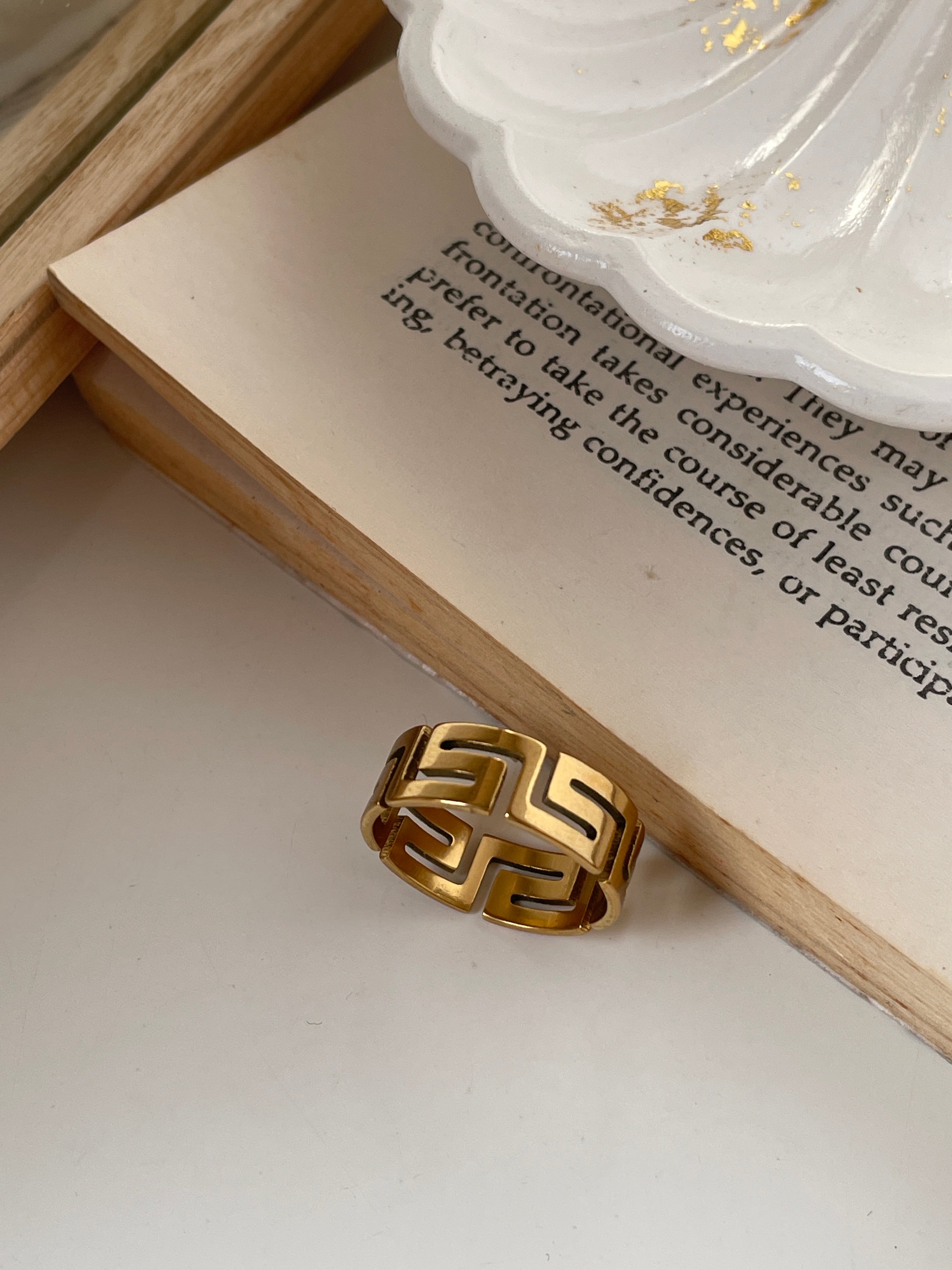 Versace Ring