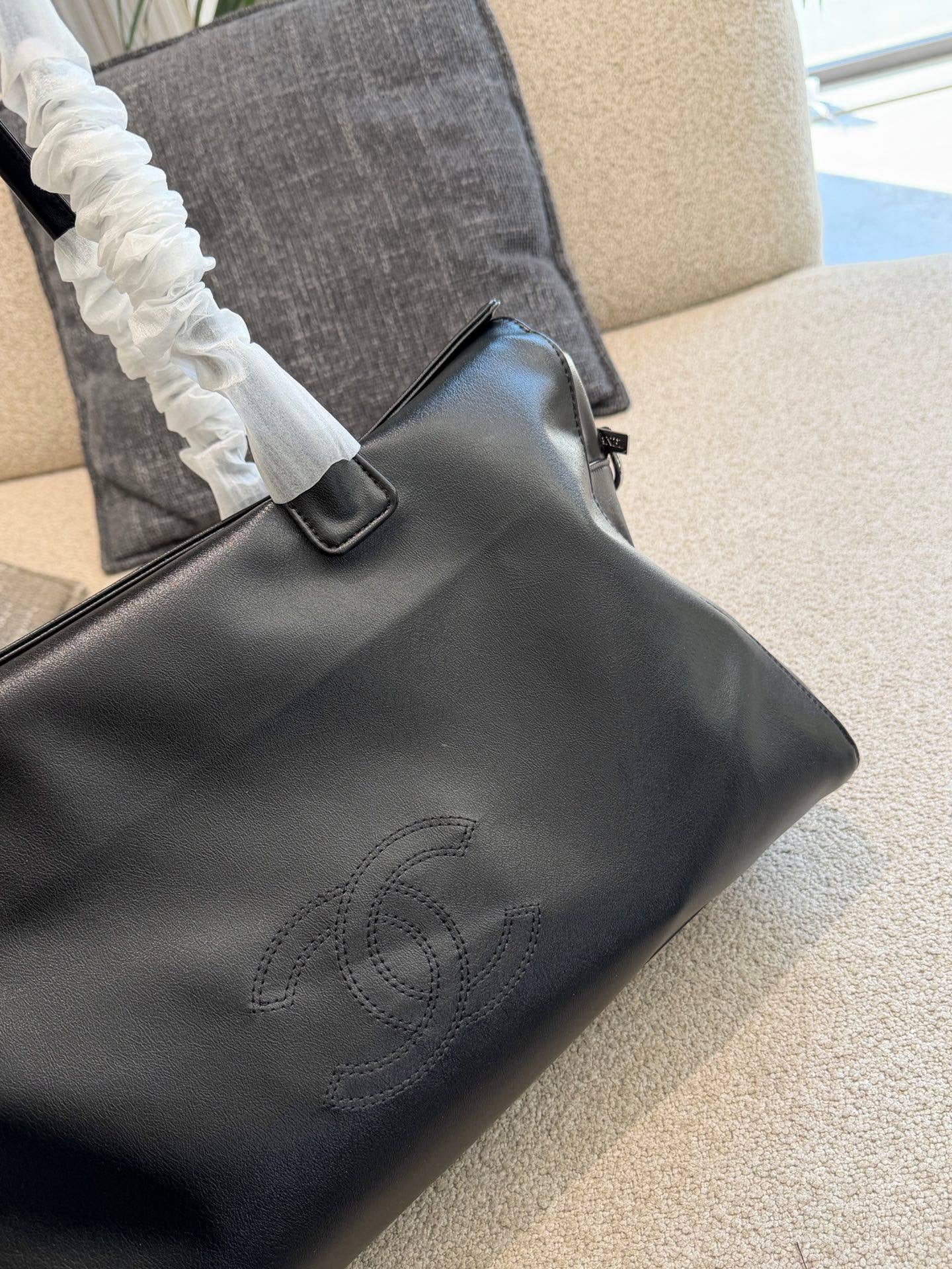 Chanel Soft Minimal Shoulder Bag