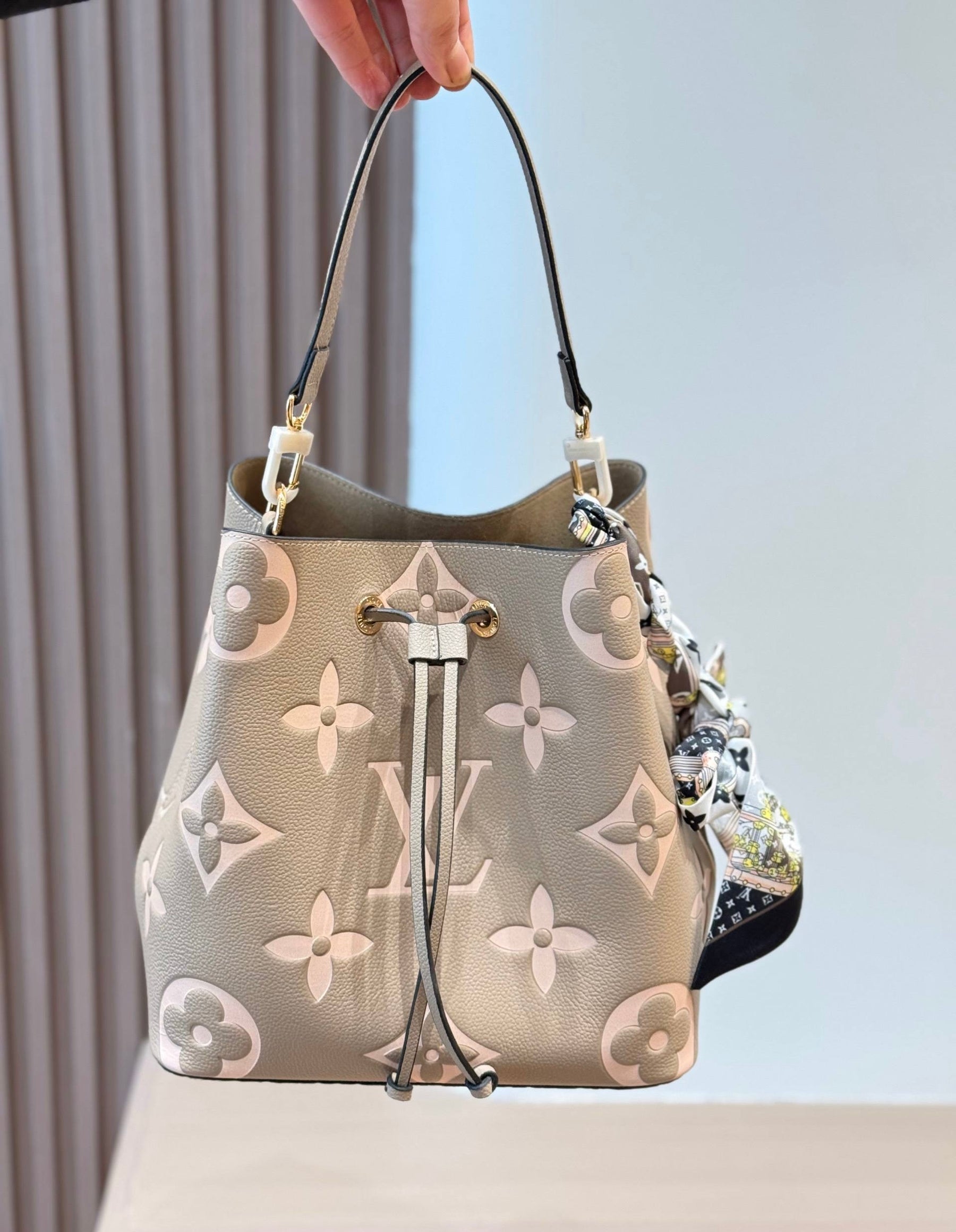 Louis Vuitton NéoNoé MM Bag