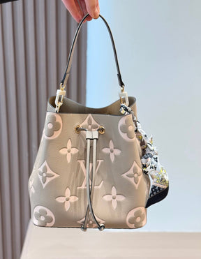 Louis Vuitton NéoNoé MM Bag