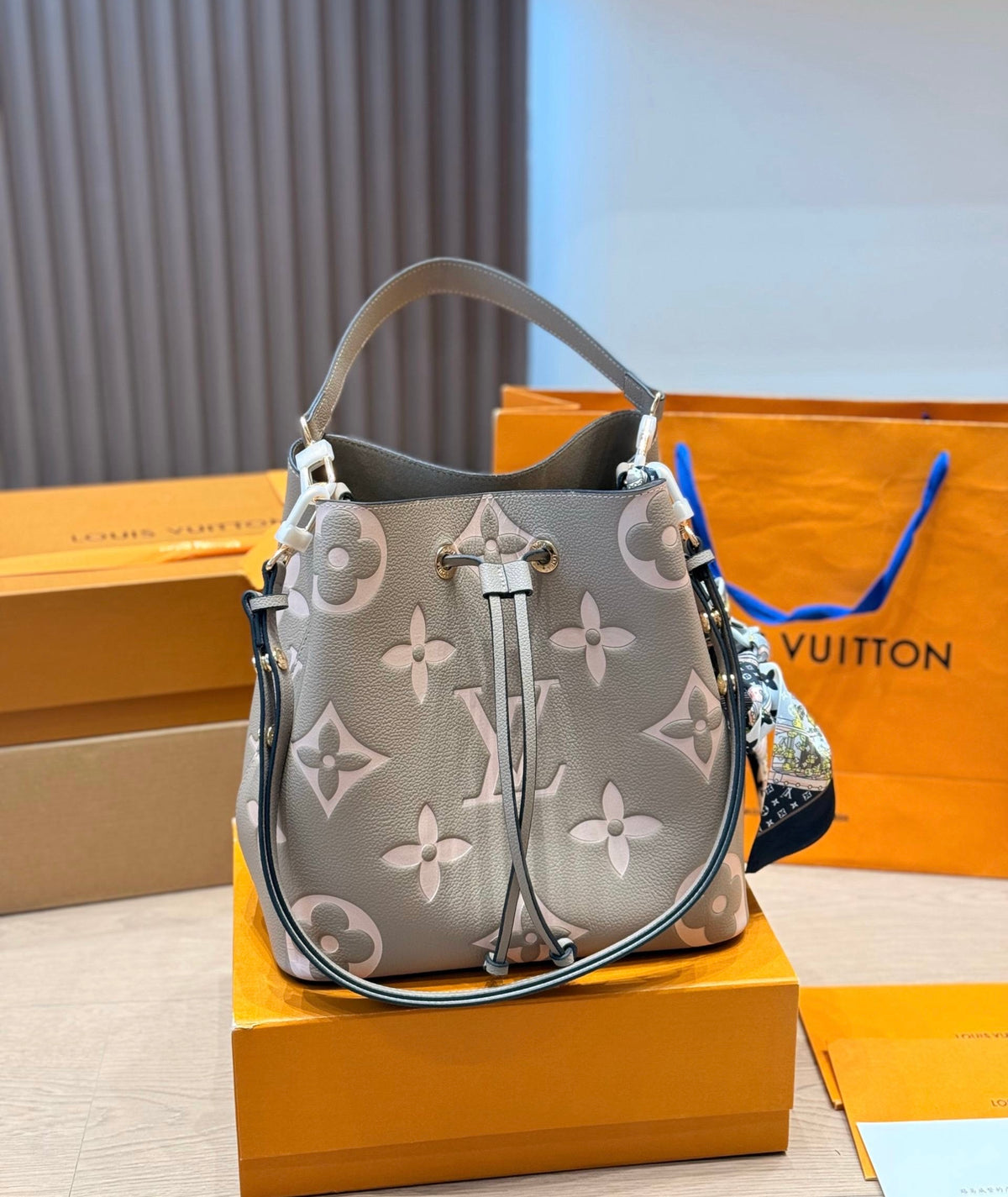 Louis Vuitton NéoNoé MM Bag
