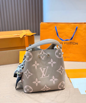 Louis Vuitton NéoNoé MM Bag