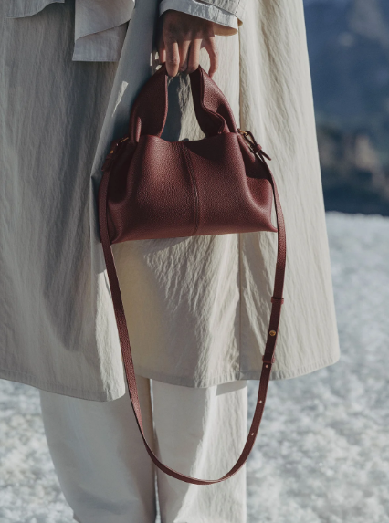 Numéro Neuf Mini Edition Textured Black Cherry