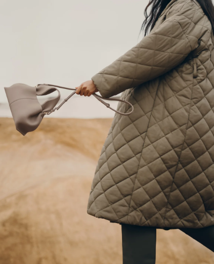 Numéro Neuf Mini Edition Textured Taupe