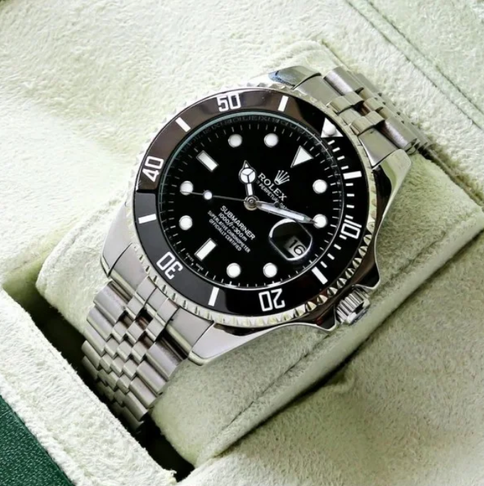 ROLEX SUBMARINER DATE (BLACK – SILVER)