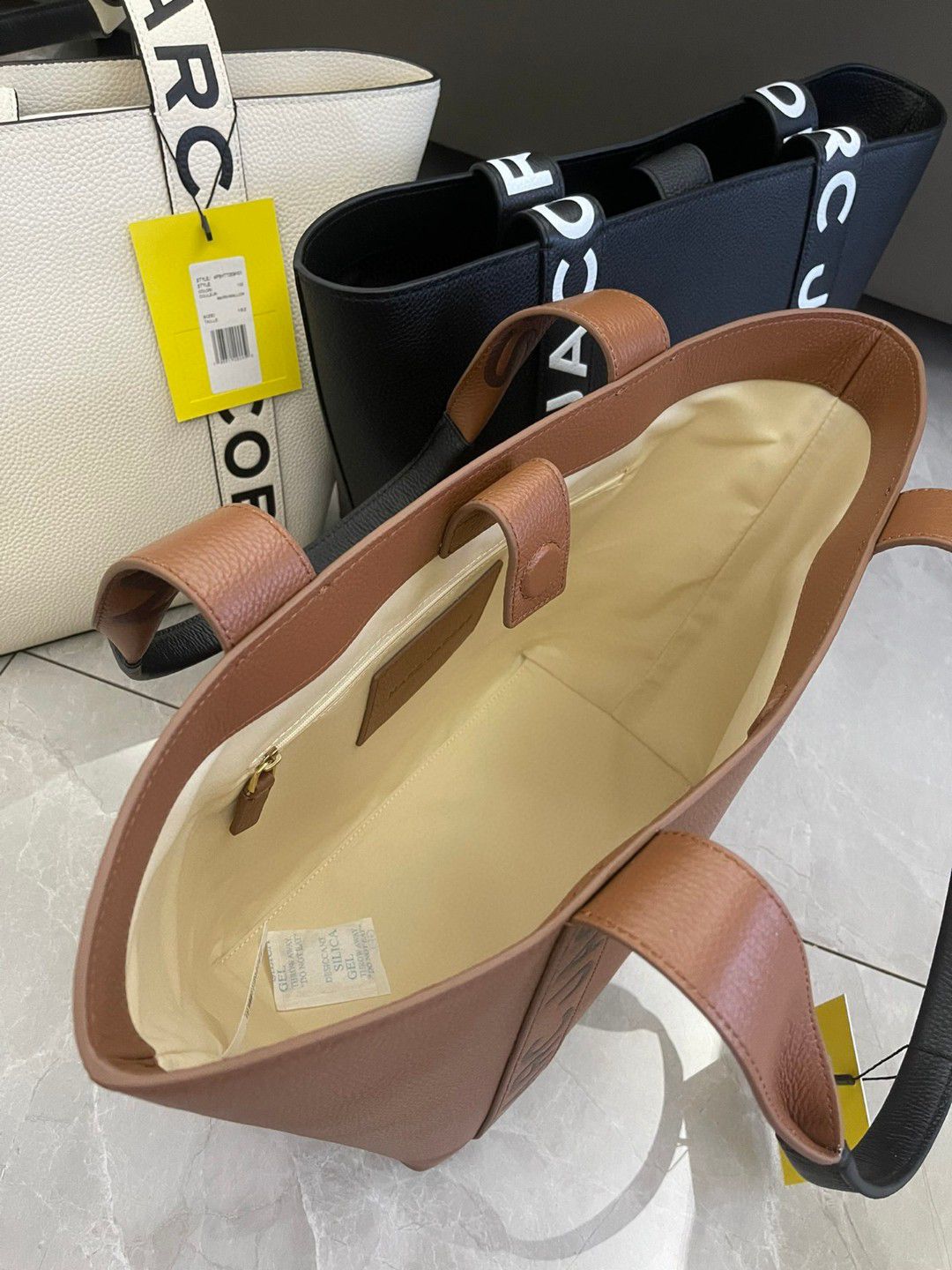 Marc Jacobs Medium Leather Tote