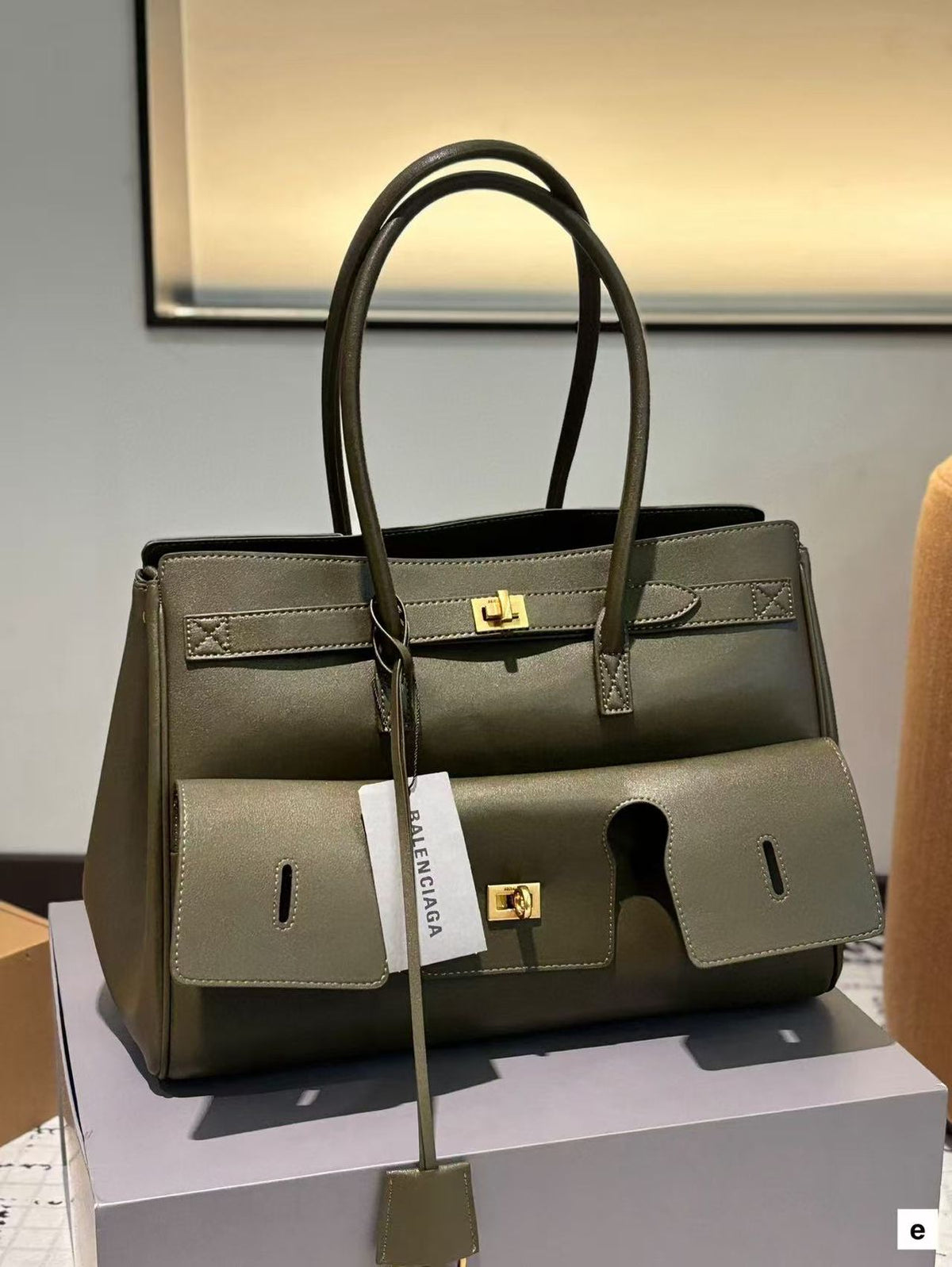 Balenciaga leather shoulder bag