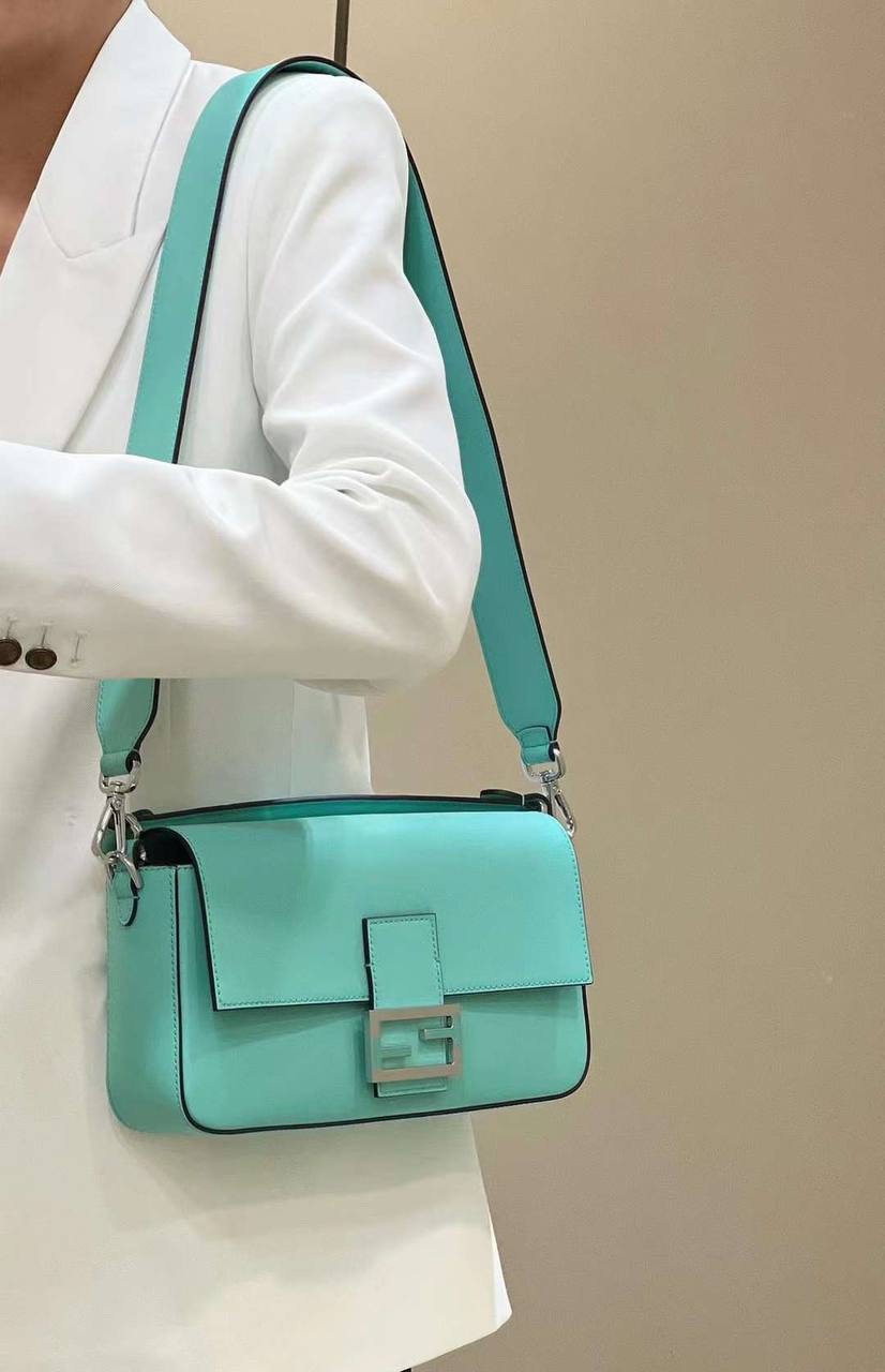 Baguette Tiffany & Co. bag x Fendi in Tiffany Blue leather