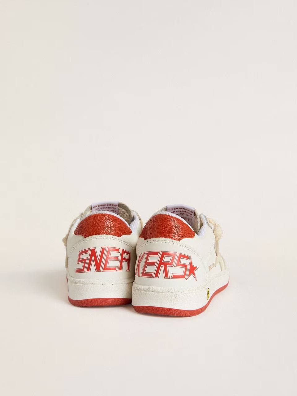 Young Ball Star in leather with cream-colored star and red leather heel tab