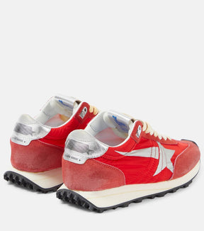 Women’s Marathon with red nylon upper and silver star