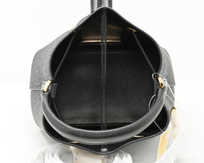 MICHAEL KORS SURI Small Logo Bucket Crossbody Black Signature Canvas